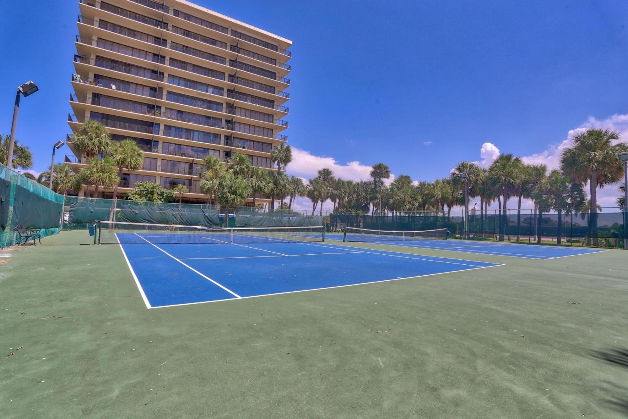 Land'S End 6-303 Beach Front - Premier Villa St. Pete Beach Bagian luar foto